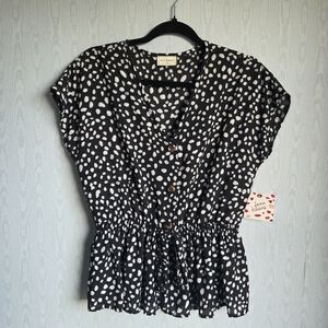 NWT Free‎ Kisses Polka Dot Chiffon Elastic Waist Button Peasant Black Blouse